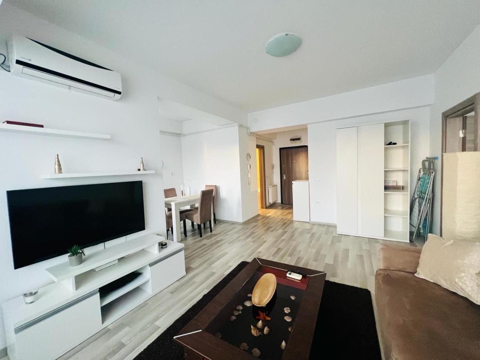 Apartament Crazy Summerland Mamaia Buitenkant foto