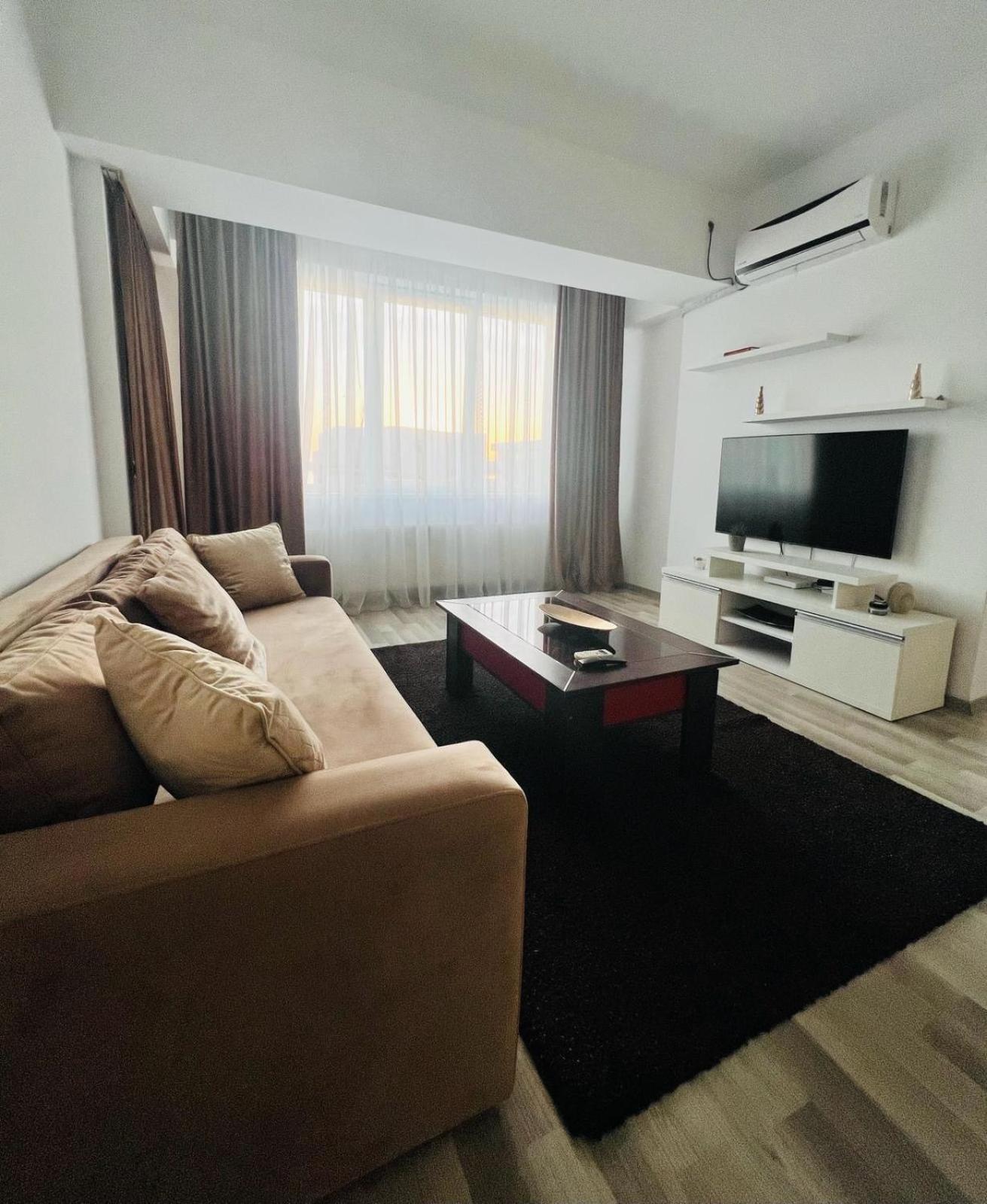 Apartament Crazy Summerland Mamaia Buitenkant foto